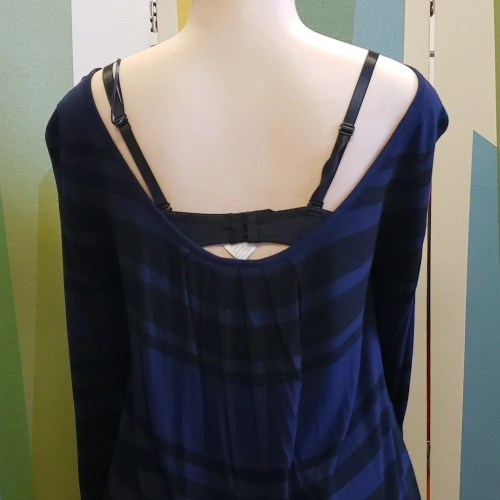 MERCER & Madison Stripped Long Sleeve - Picture 5 of 8